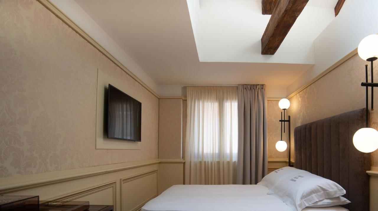Eight Venezia Hotel Luaran gambar